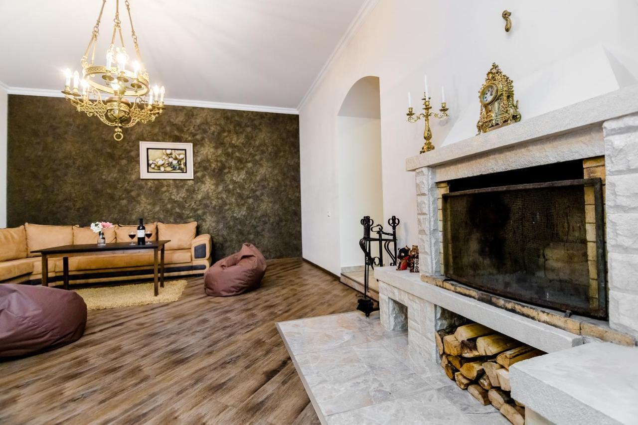 Comfortable House On Marjanishvili Tbilisi Luaran gambar