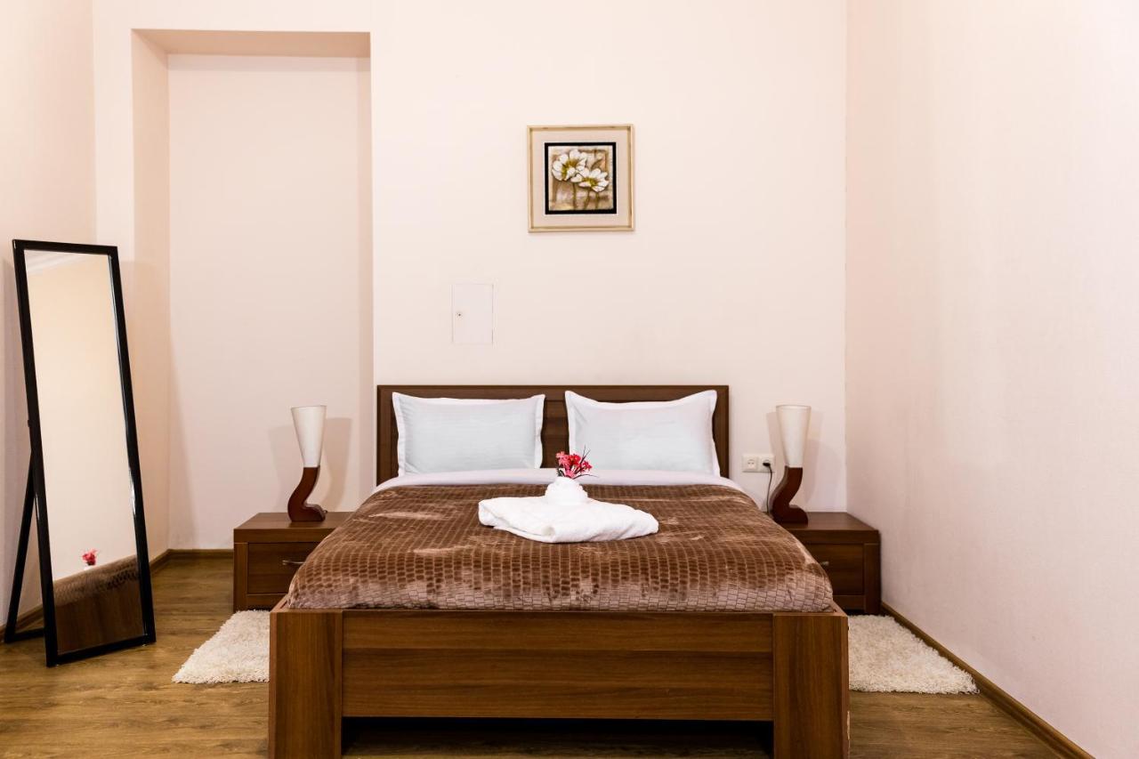 Comfortable House On Marjanishvili Tbilisi Luaran gambar