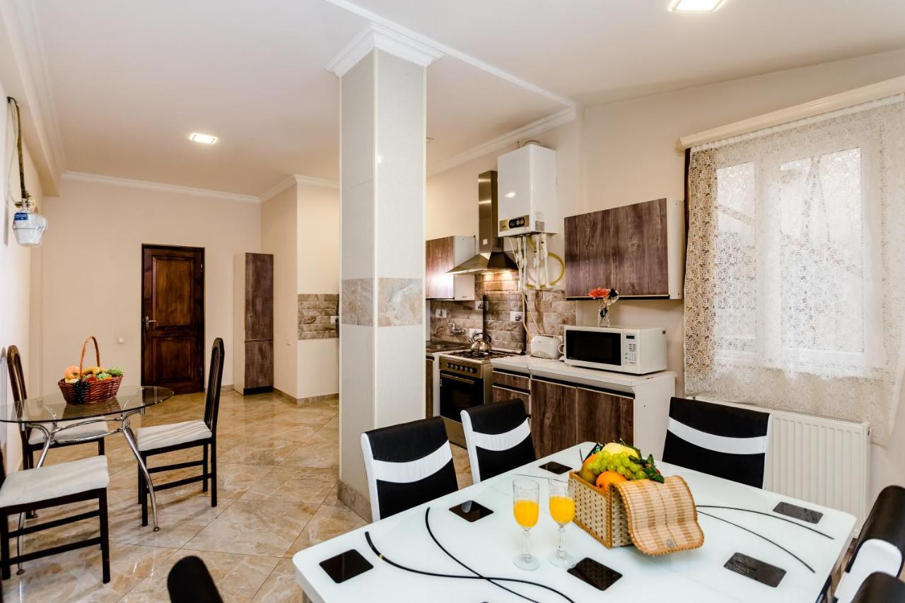 Comfortable House On Marjanishvili Tbilisi Luaran gambar