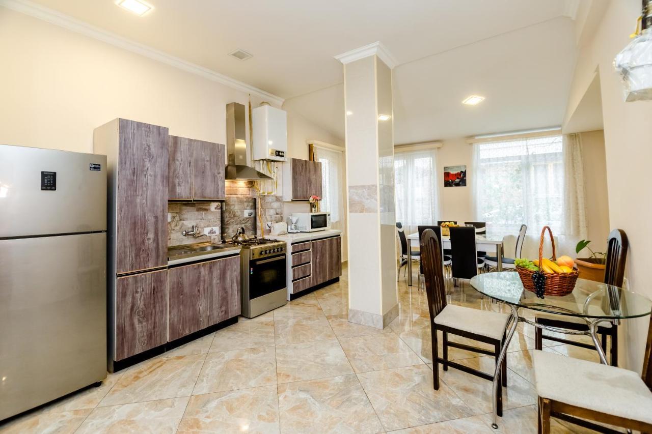 Comfortable House On Marjanishvili Tbilisi Luaran gambar