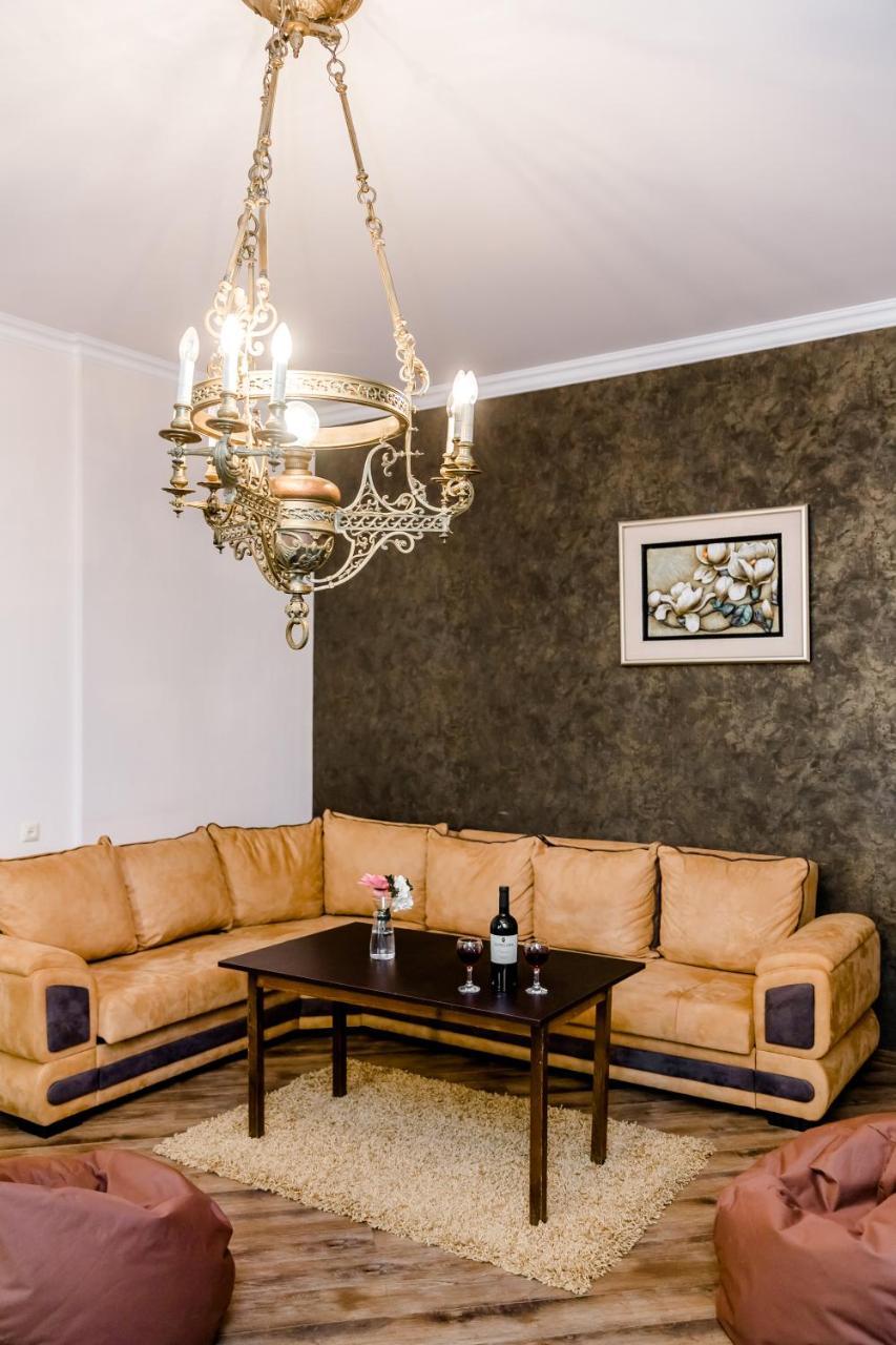 Comfortable House On Marjanishvili Tbilisi Luaran gambar