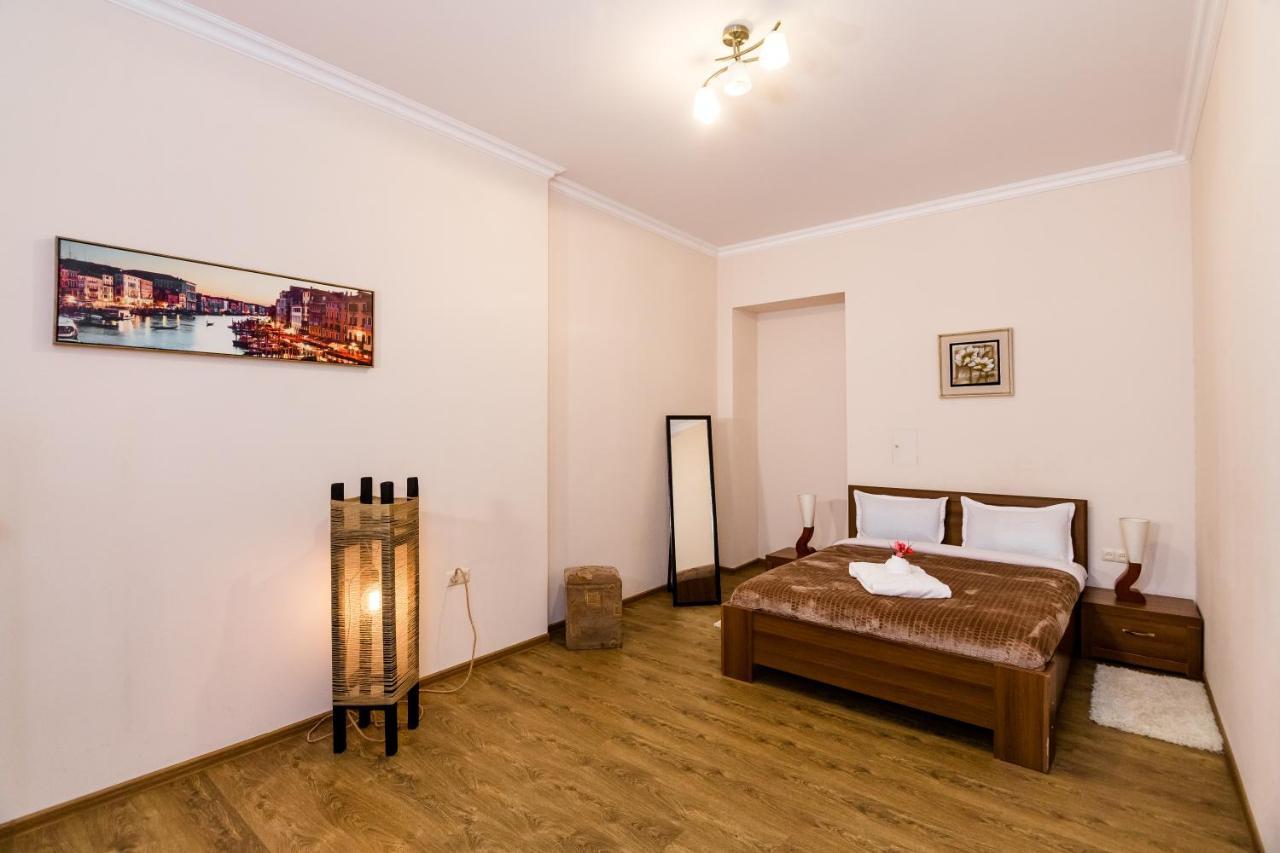 Comfortable House On Marjanishvili Tbilisi Luaran gambar
